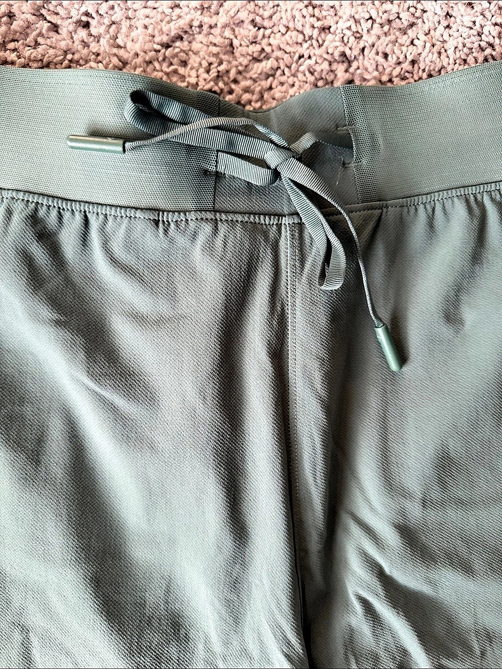 lululemon License to Train High-Rise Short 4" Green Size 8 - Picture 3 of 7